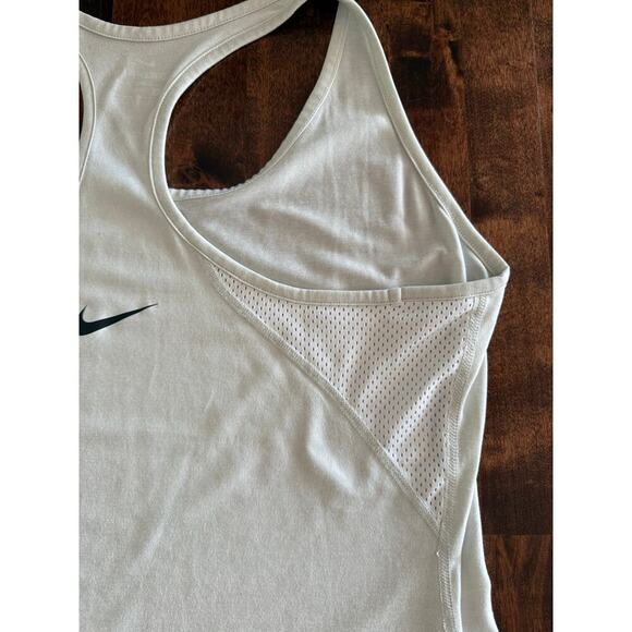 Nike Women’s Dri-Fit Racerback Sleeveless Tank Size Large - Picture 4 of 5